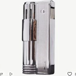 Merkloos Aansteker Metaal In De Kleur Silver Op Benzine