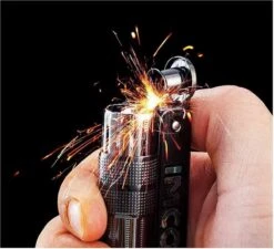 Merkloos Aansteker Metaal In De Kleur Silver Op Benzine -Keuken Grill Promotie 1200x1095 3