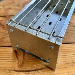 Spiedini Saté-bbq Bali 40 Mini - Kleine, Smalle Houtskoolbarbecue Met Horizontaal Rooster Voor Sate Of Andere Spiesjes - 40 Cm Lang, 11 Cm Breed, 14 Cm Hoog - Ideaal Voor Tuin- Of Open Haard, Of Balkon - Materiaal: Gealuminiseerd Ijzer -Keuken Grill Promotie 1200x1200 16