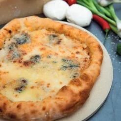 Boska Pizzasteen Deluxe - Voor Oven & BBQ - Knapperige Pizza's - Ø 29.5 Cm - BBQ Accessoires -Keuken Grill Promotie 1200x1200 457