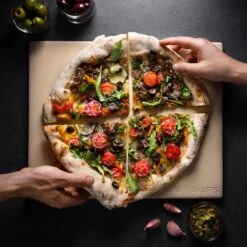 Navaris Pizzasteen XL Voor Oven En Barbecue - Rechthoekige Pizzaplaat 38 X 30 Cm - Inclusief Pizzaschep Met Extra Lang Handvat En Receptenboek 10 Navaris Pizzasteen XL Voor Oven En Barbecue - Rechthoekige Pizzaplaat 38 X 30 Cm - Inclusief Pizzaschep Met Extra Lang Handvat En Receptenboek -Keuken Grill Promotie 1200x1200 473