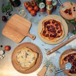 Boska Pizzaschep Amigo - Voor Warme En Koude Pizza - Kort Handvat - Beukenhout - 30 Cm Breed 9 Boska Pizzaschep Amigo - Voor Warme En Koude Pizza - Kort Handvat - Beukenhout - 30 Cm Breed -Keuken Grill Promotie 1200x1200 716
