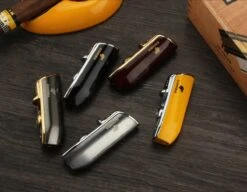Cohiba® Sigarenaansteker - Sigarenboor - Sigaren - Sigaar - Cohiba Aansteker - Sigarenboor - Sigaren Accessoires - Sigarenknipper - Sigaar Aansteker - Cohiba - Incl. Luxe Geschenkdoos - Zwart 11 Cohiba® Sigarenaansteker - Sigarenboor - Sigaren - Sigaar - Cohiba Aansteker - Sigarenboor - Sigaren Accessoires - Sigarenknipper - Sigaar Aansteker - Cohiba - Incl. Luxe Geschenkdoos - Zwart -Keuken Grill Promotie 1200x934 1