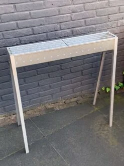 Spiedini Saté-bbq Bali 80 - Saté Houtskoolbarbecue Met Horizontaal Rooster - 80 Cm Lang, 11 Cm Breed - Materiaal: Gealuminiseerd Ijzer 35 Spiedini Saté-bbq Bali 80 - Saté Houtskoolbarbecue Met Horizontaal Rooster - 80 Cm Lang, 11 Cm Breed - Materiaal: Gealuminiseerd Ijzer -Keuken Grill Promotie 899x1200 4